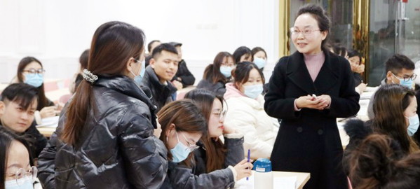 碑林 专家指导+名师授课+培优补弱+日清月结的教学模式