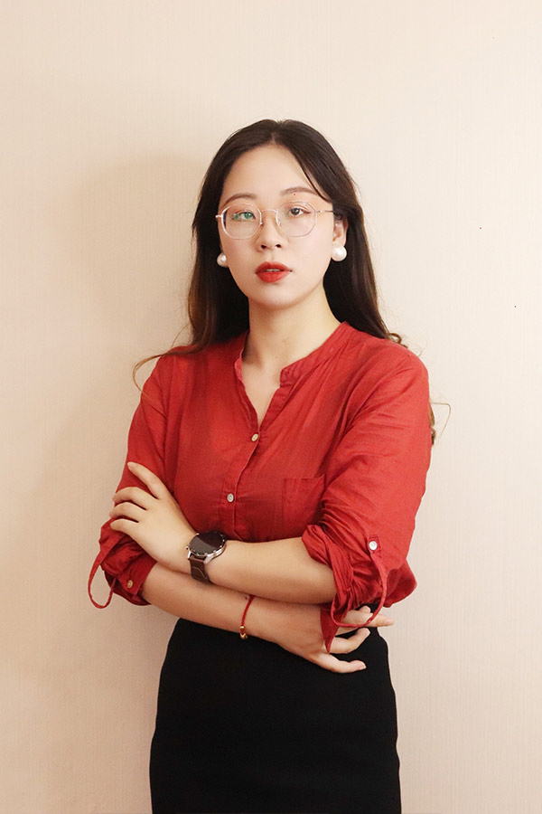 碑林张治华 本科学历，毕业于陕西师范大学