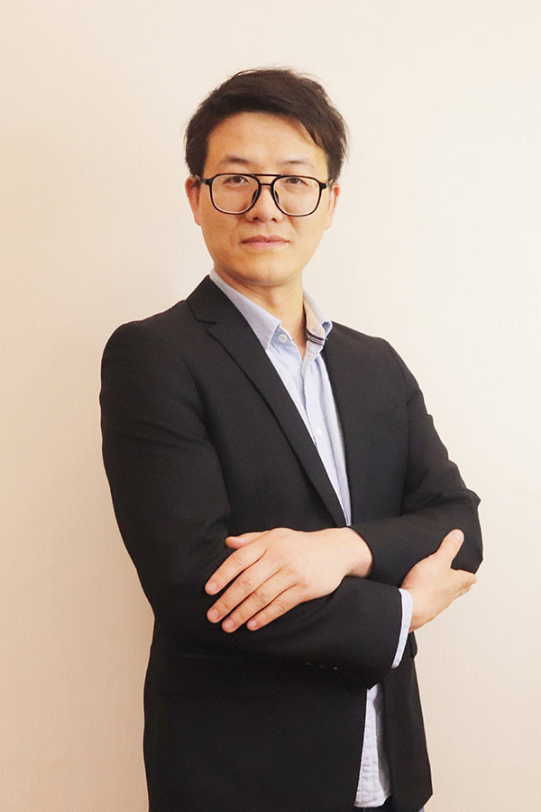 碑林李林科 本科学历,毕业于西安石油大学